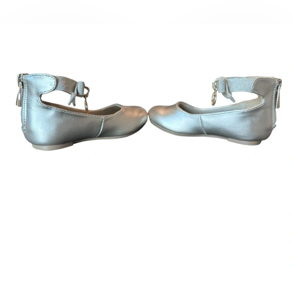 Michael Kors Girls “Kenyah Kay” Logo Charm Gold Ballet Flats Size 6 Toddler/Baby - Picture 4 of 12